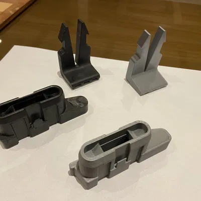 **Bộ dẫn hướng nhựa cho cửa cuốn TH 100**