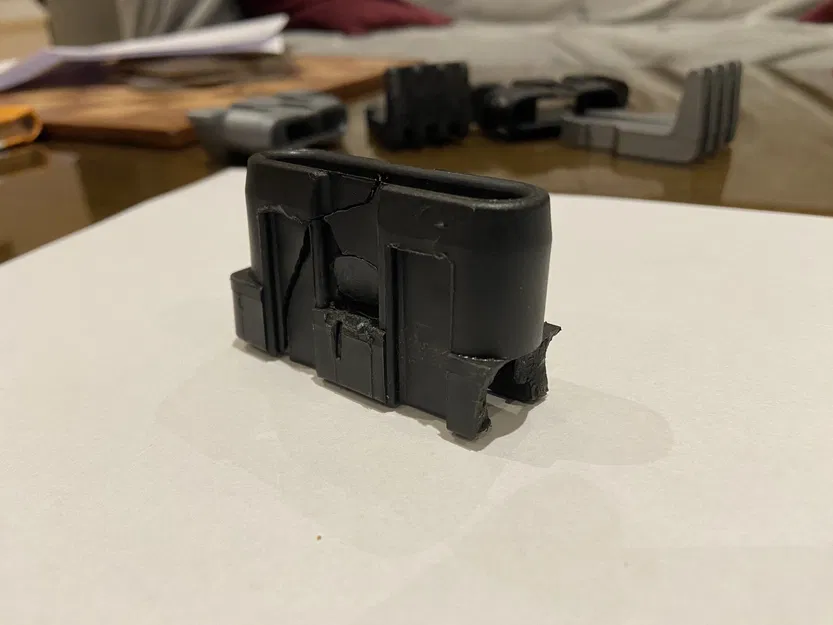 **Bộ dẫn hướng nhựa cho cửa cuốn TH 100** - Image 7