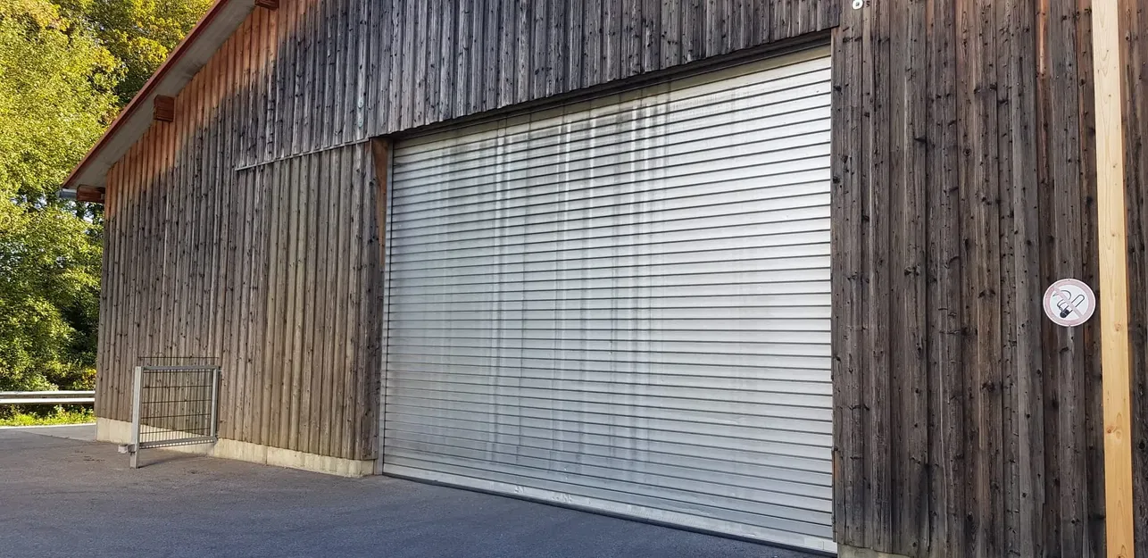 **Bộ dẫn hướng nhựa cho cửa cuốn TH 100** - Image 12