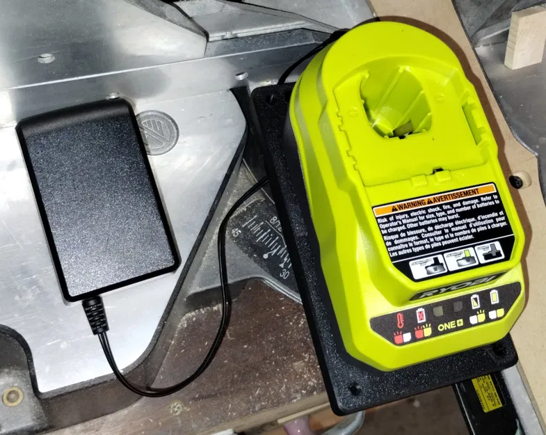 Giá đỡ treo tường cho sạc Ryobi ONE+ compact - Image 1