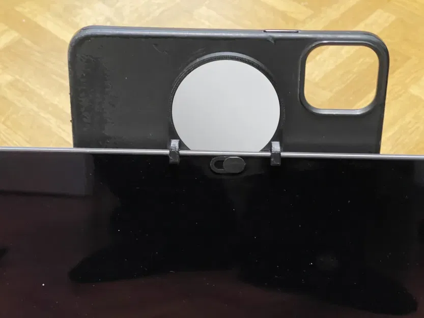 Giá đỡ iPhone cho Macbook Pro sử dụng camera liên tục - Image 1