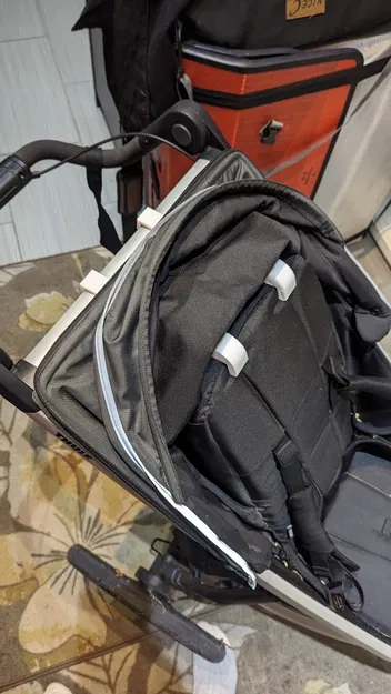 Giá đỡ lưng cho xe đẩy Thule Urban Glide 2 - Image 2