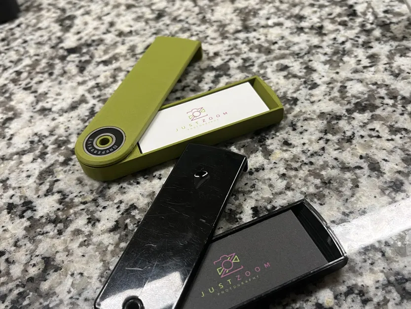 Giá đỡ thẻ MOO MiniCard phong cách độc đáo - Image 1