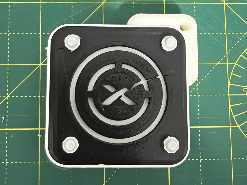 Móc khóa chunky với logo Space X - Image 3