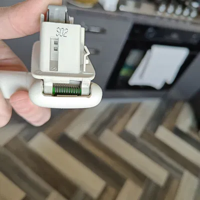 Chốt giữ tay cầm trần cho xe Passat B8