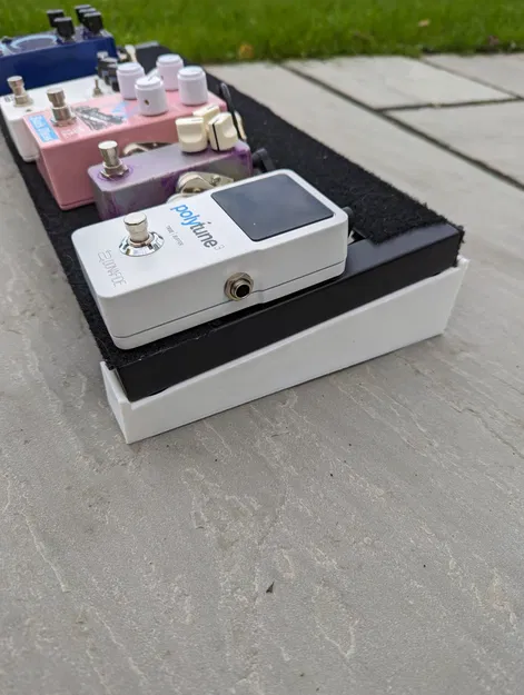 Giá đỡ Pedaltrain Metro 20 với hai chân nâng cao - Image 1