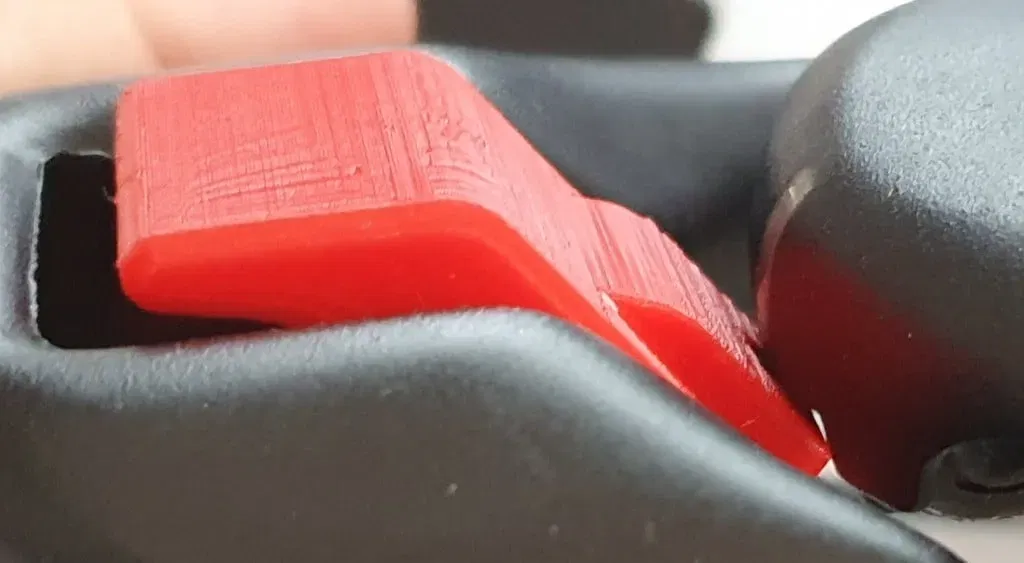 Sửa nút chốt mui xe Mazda MX-5 Miata với vít điều chỉnh - Image 1