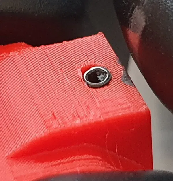 Sửa nút chốt mui xe Mazda MX-5 Miata với vít điều chỉnh - Image 4