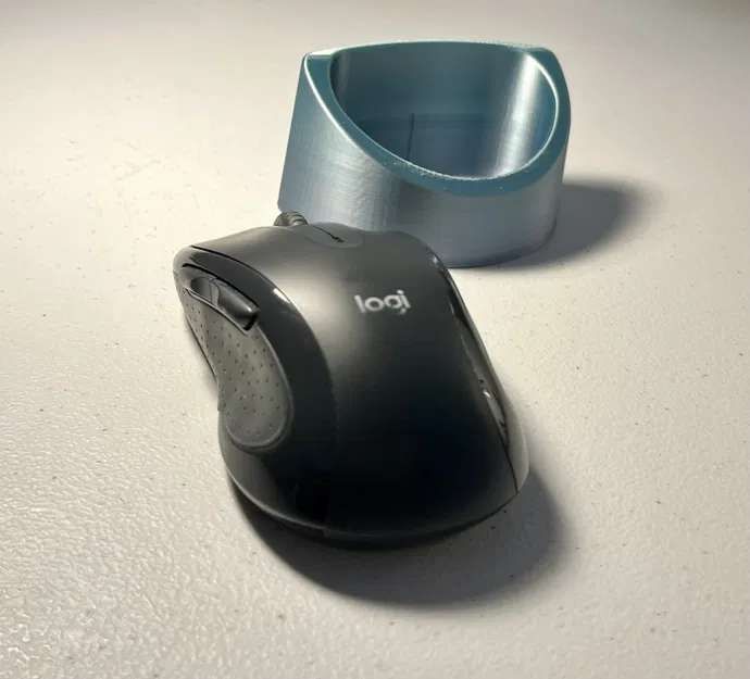 Giá đỡ chuột tiết kiệm không gian và chắc chắn - Image 1