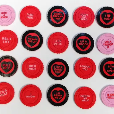 Coi coin fidget trái tim chủ đề Star Wars cho ngày Valentine