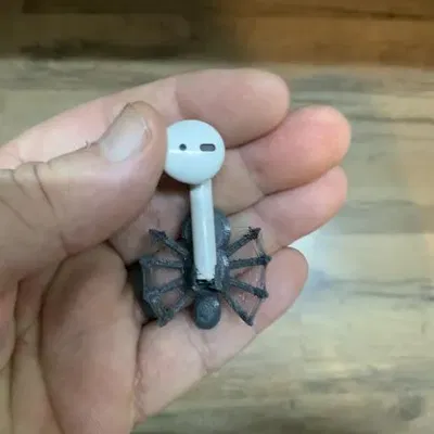 Tai nghe AirPod/EarPod với nhện đáng sợ cho Halloween