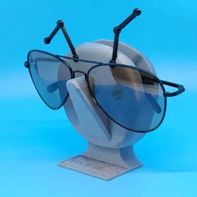 Giá đỡ kính Bugman_140 in 3D cho sinh nhật