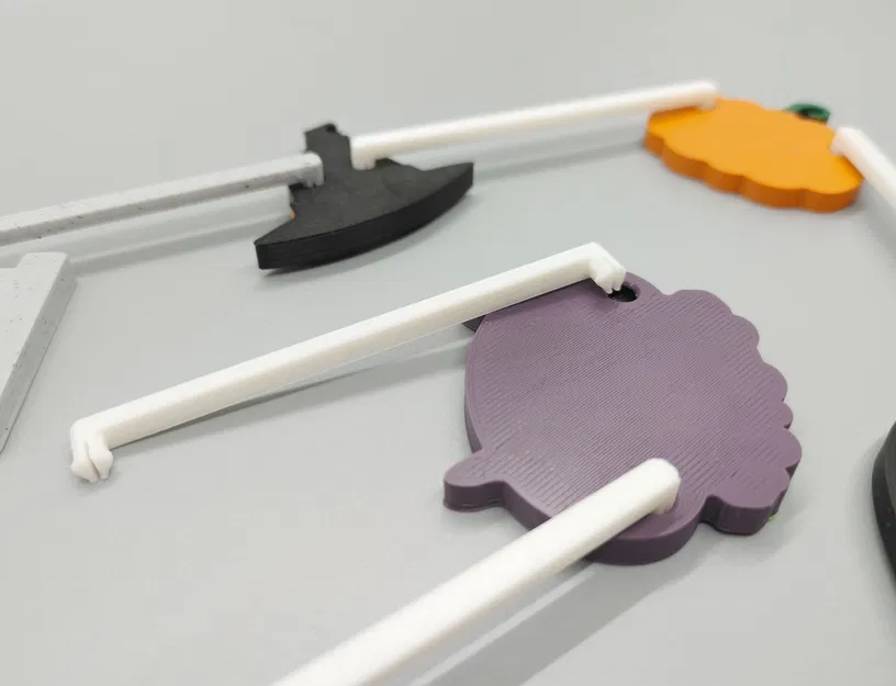 Trang trí dây garland Halloween kết hợp hình dạng vui nhộn - Image 3