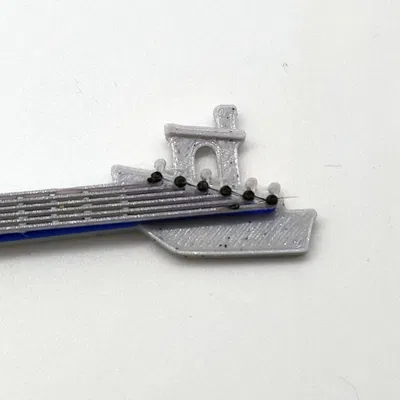 Guitar Benchy sinh nhật của Chris Riley