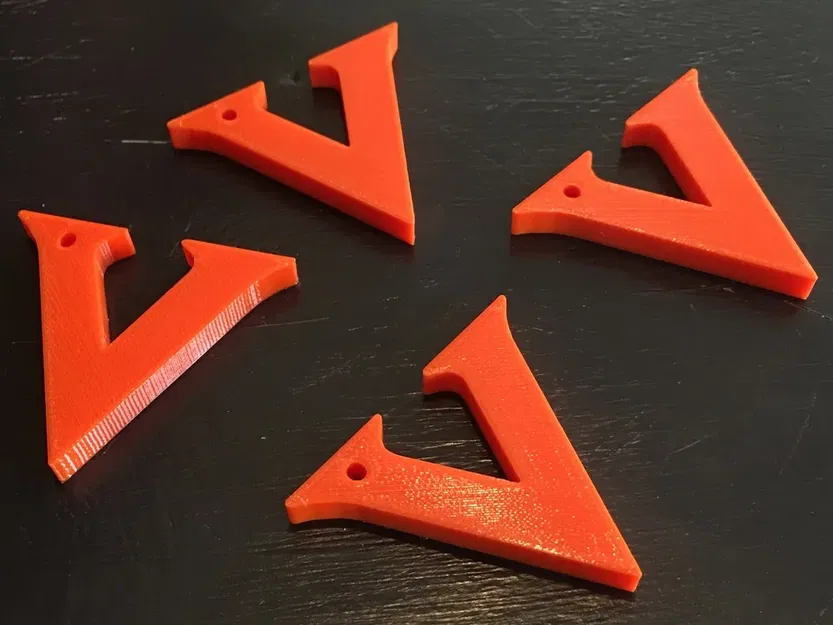 Móc khóa hình chữ 'V' của UVA Virginia - Image 1