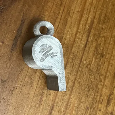 Móc khóa còi LOUD siêu lớn