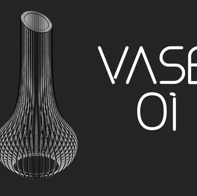 Váza baňatá với trang trí đường thẳng đứng và cổ vát