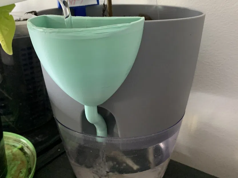 Chậu cây tự tưới 6 inch với khay dưới chặt chắn - Image 1