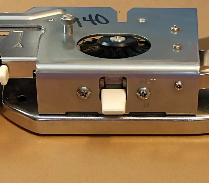 Nắp che cần dệt cho máy đan Brother tiêu chuẩn - Image 2