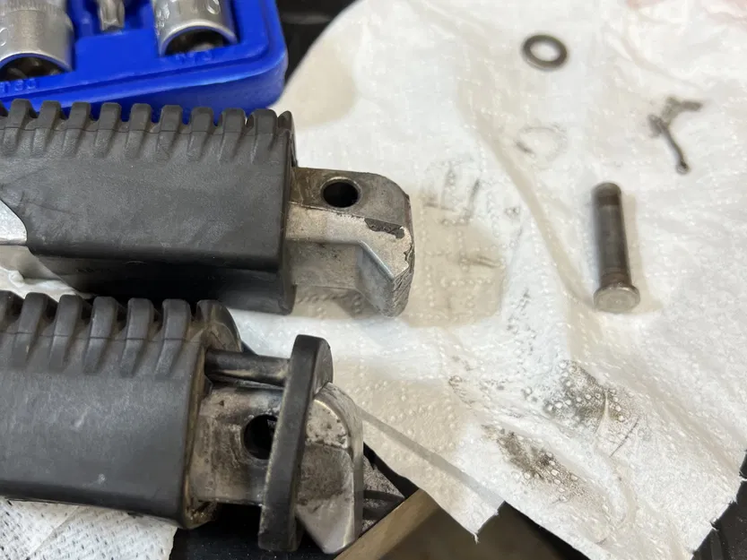 Chân đế phụ cho BMW F 800 GS với tính năng đàn hồi - Image 3