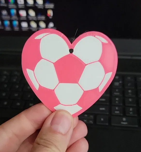 Mặt dây chuyền hình trái tim bóng đá cho in 3D đa vật liệu - Image 1
