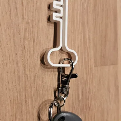 Móc khóa hình dáng chìa khóa cũ