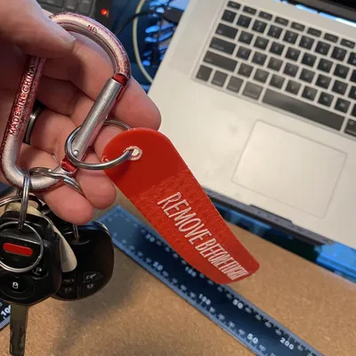 Thẻ chìa khóa linh hoạt "REMOVE BEFORE FLIGHT