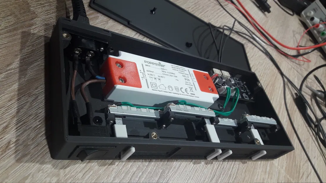 Bộ điều khiển độ sáng LED mini cho kệ và bàn làm việc - Image 1