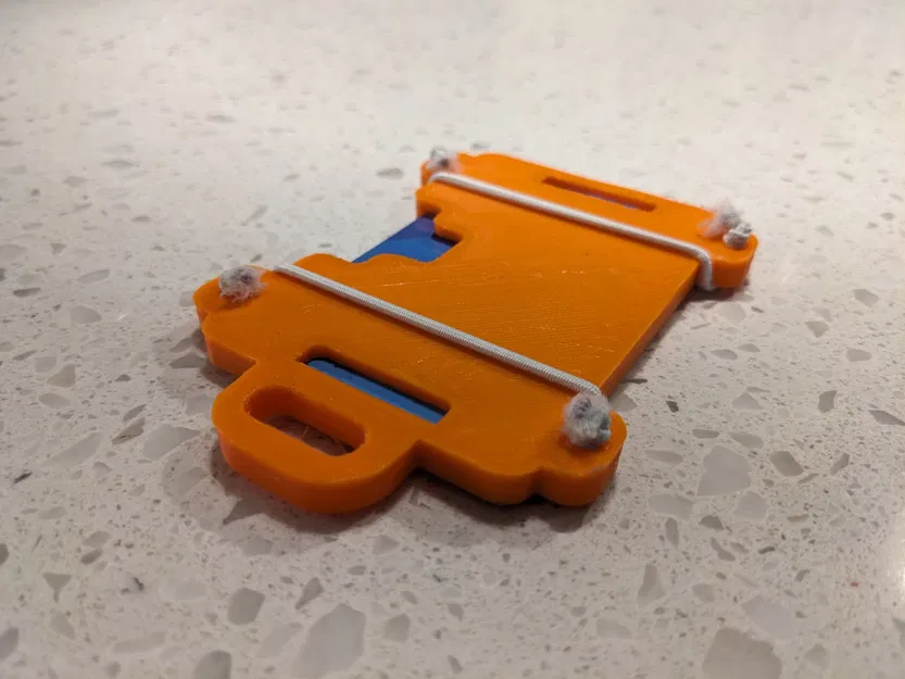 Giá đỡ thẻ ID với lỗ treo chìa khóa và dây đàn hồi - Image 3