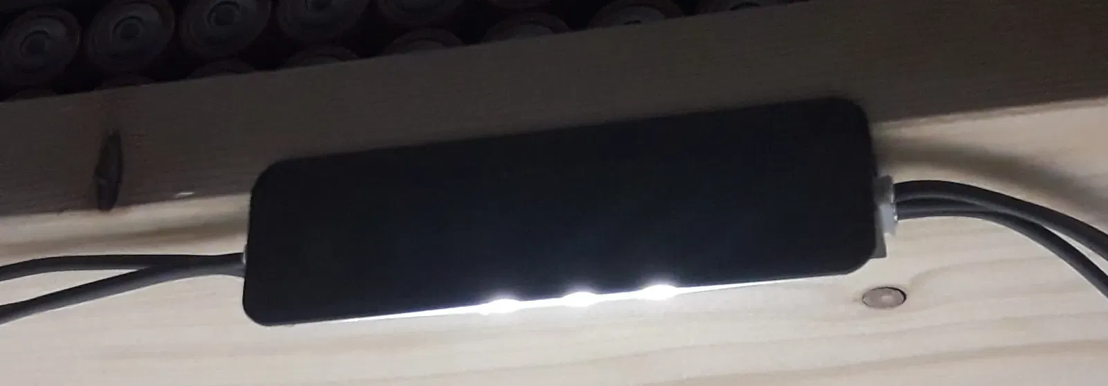 Bộ điều khiển độ sáng LED mini cho kệ và bàn làm việc - Image 4