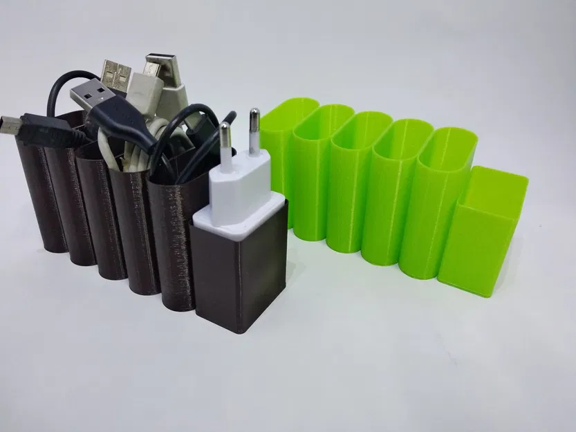 Giá đỡ dây cáp USB và sạc thông minh - Image 1