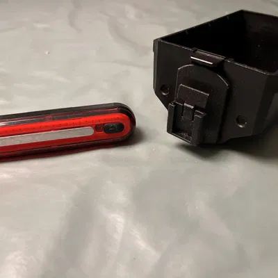 Adapter đèn hậu ABUS Gemini cho giá đỡ Topeak MTX Beamrack