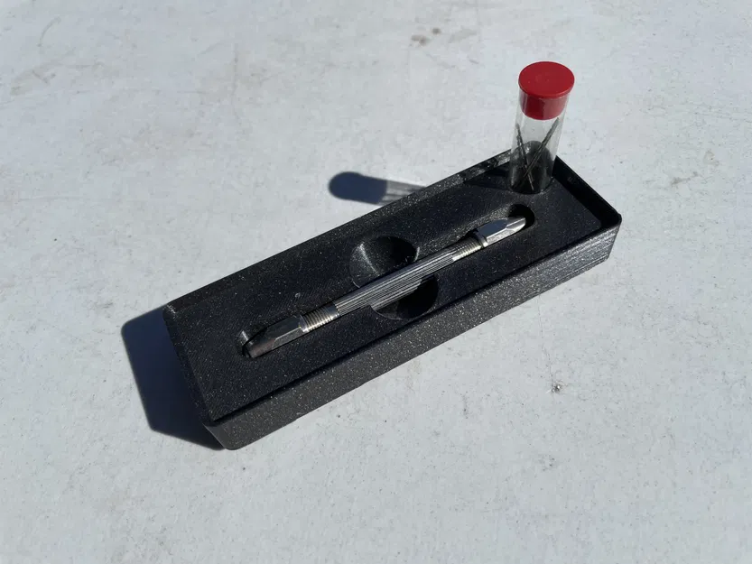 Giá đỡ kẹp pin Testors 50629C với 6 mũi khoan - Image 1