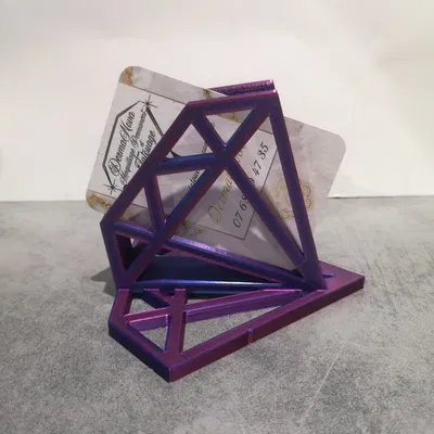 Giá đỡ danh thiếp hình kim cương với chân oval