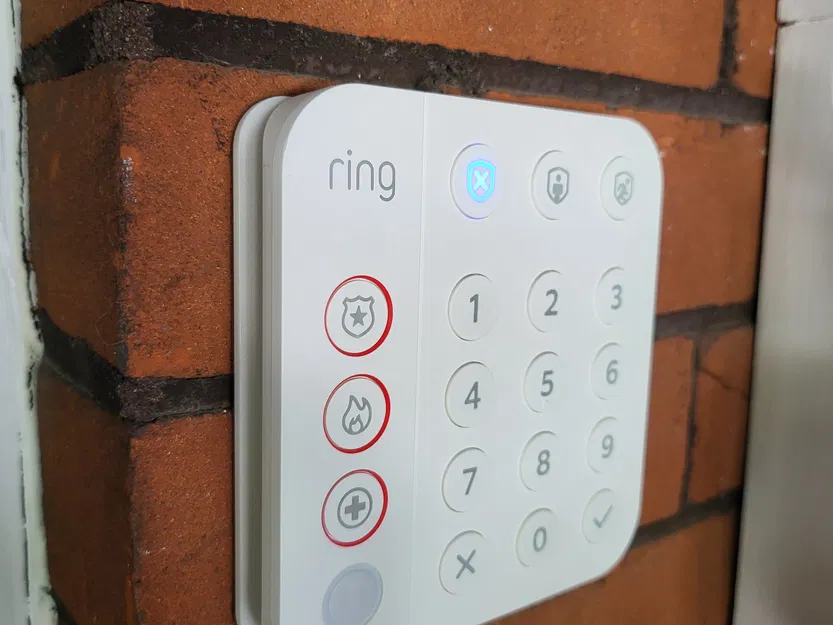 Giá đỡ tường cho bàn phím Ring Alarm (Gen 2) - Image 3