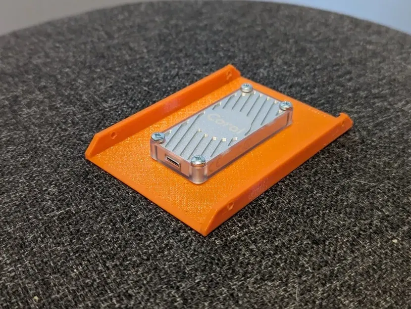 Giá đỡ gắn TPU Google Coral cho khay ổ 2.5 - Image 1