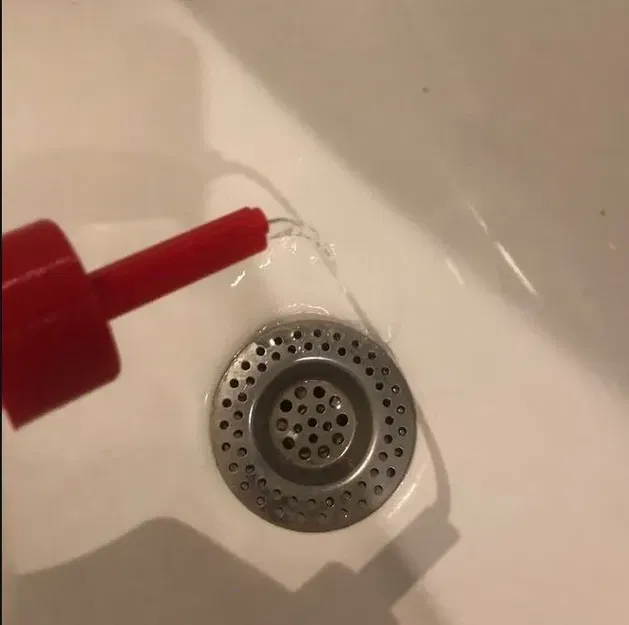 Nắp chai Octopus 25mm với vòi tiện lợi - Image 1