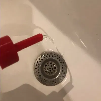 Nắp chai Octopus 25mm với vòi tiện lợi