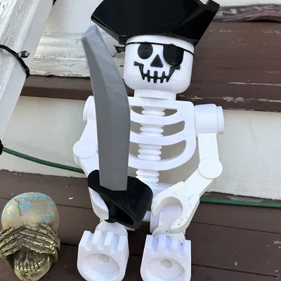 Lưỡi kiếm và tay cầm Cutless lấy cảm hứng từ Lego