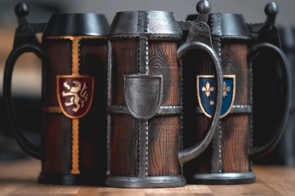 Giá đỡ bình bia Humpen 0.5l với nắp bảo vệ - Image 1