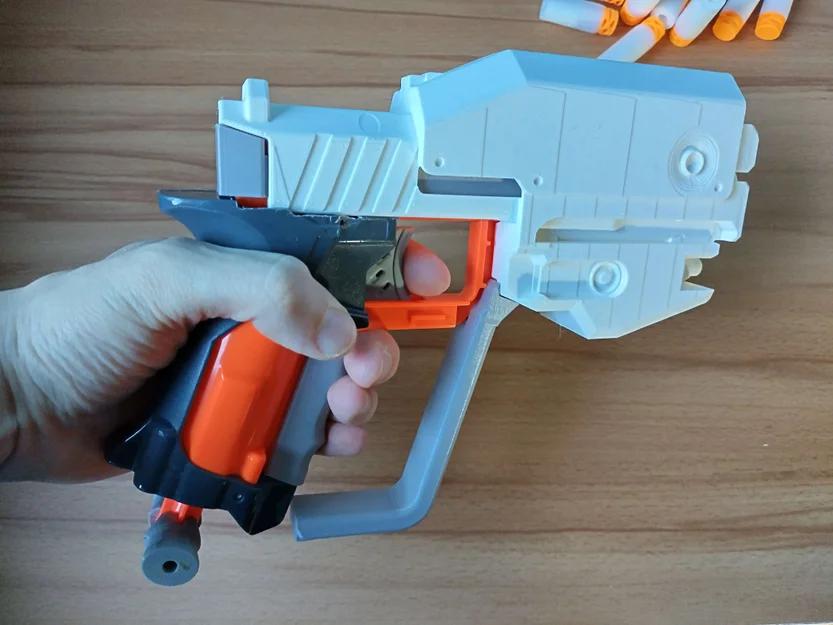 Súng Halo Magnum Nerf Bigshock với khoang nạp từ sau - Image 2