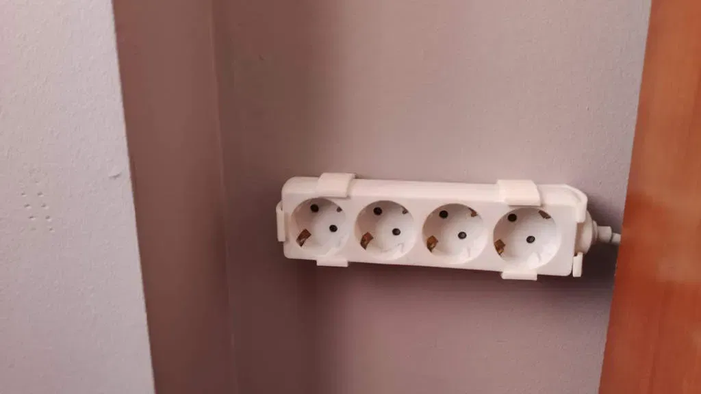 Giá đỡ ổ cắm điện gắn tường cho dây dẫn - Image 9