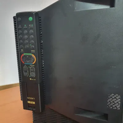 Giá đỡ điều khiển từ xa Sony RM-836 gắn tường