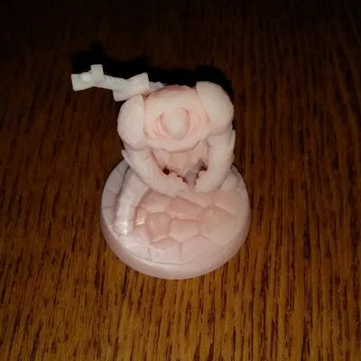 Hiệp sĩ với thanh kiếm lớn trong trang phục giáp