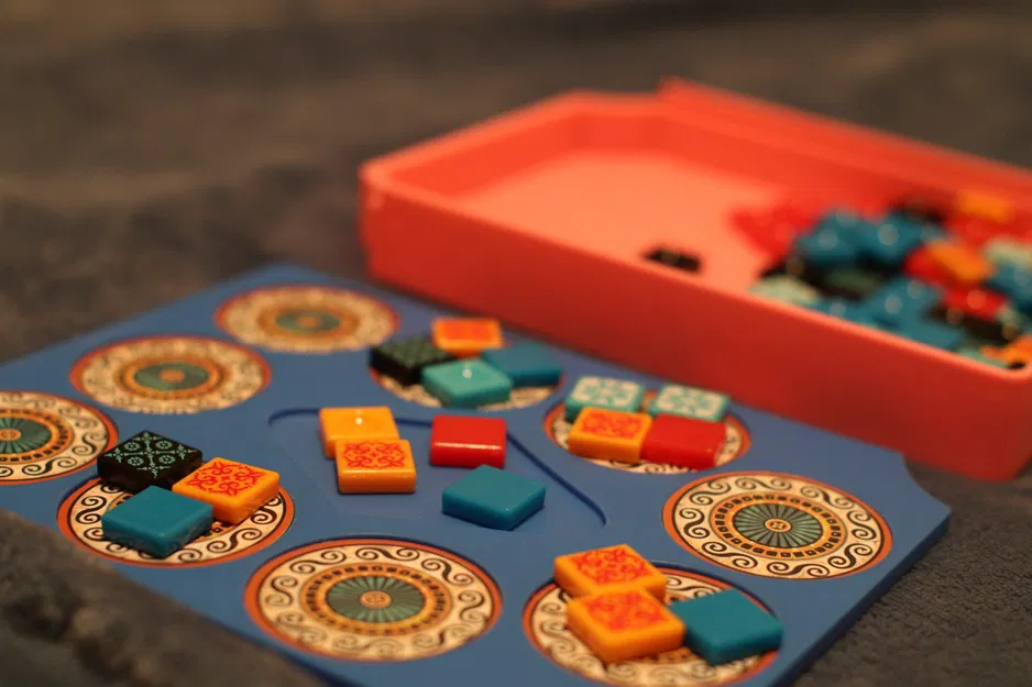 Hộp lưu trữ gạch Azul Mini với nắp làm bàn nhà máy - Image 1