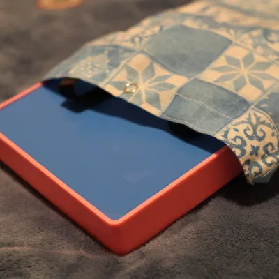 Hộp lưu trữ gạch Azul Mini với nắp làm bàn nhà máy