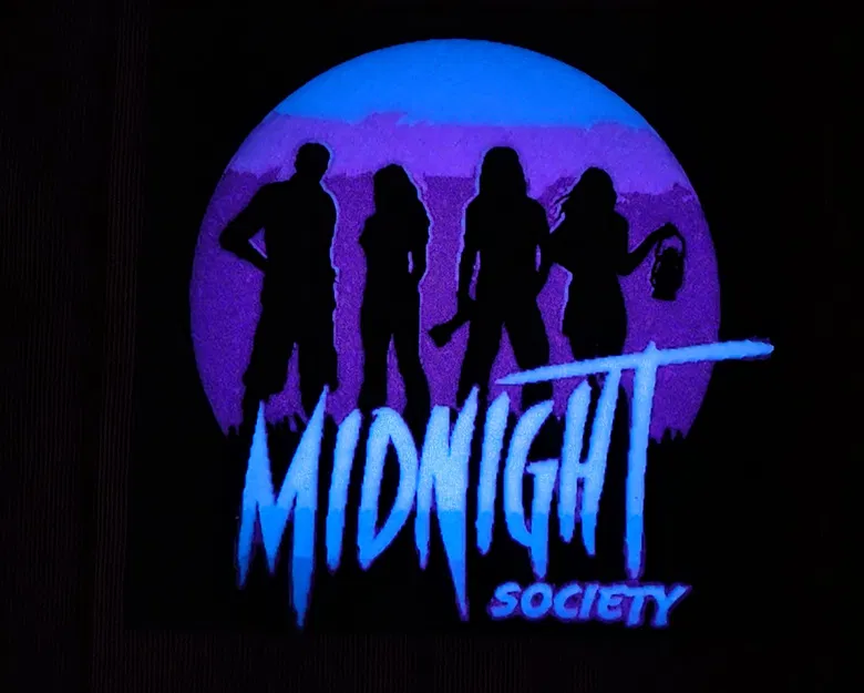 Biển hiệu Midnight Society (HueForge) cho bàn làm việc - Image 1