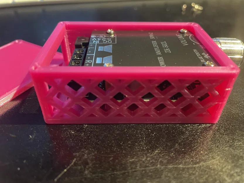 Hộp khuếch đại ZK-502L với thông gió bên hông - Image 1