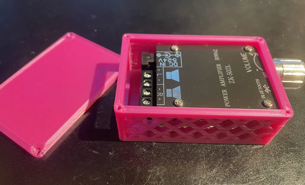 Hộp khuếch đại ZK-502L với thông gió bên hông - Image 2