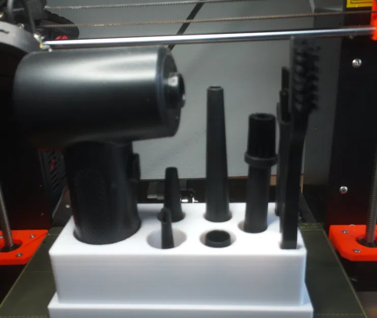 Giá đỡ cho máy thổi bụi khí nén Corn Electronics - Image 1